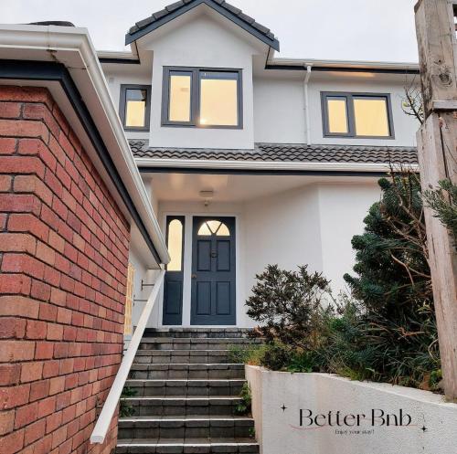 Slow Stay Seatoun · A Calm Coastal Escape in Seatoun