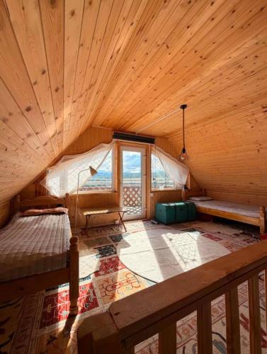 Mothers Modern Lakeside Cabin in Hatgal