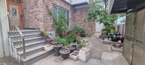 Lunar House 사진 5