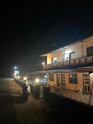 Shree Niwas Homestay near Kasheli beach in Ambolgad