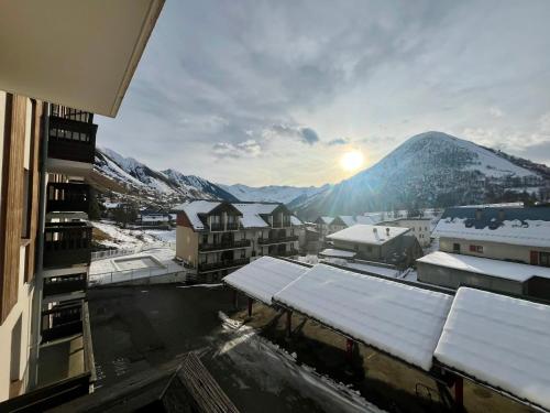 Appartement avec piscine - Vue montagne - 4 voyageurs in Saint-Jean-de-Maurienne