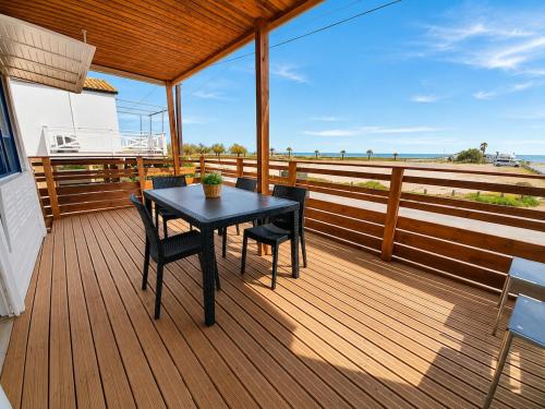 Chalet, Gruissan en bord de plage