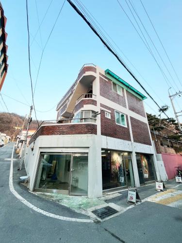 로쥬멍 절충안 - 대전 반려견 동반 아트 스테이 사진 4