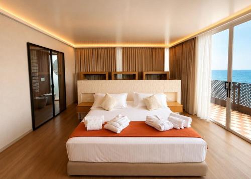 . Beach Hotel Terracotta