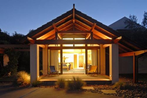 Olive Hill Guest Lodge - Accommodation - Napier