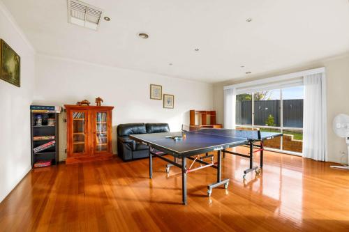 Generous Family Home Games Room Spa at Narre Warren in Berwick