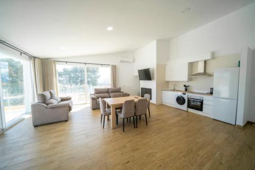 Vivienda Turística de Alojamiento Rural HIGUERAL (Vivienda Turistica de Alojamiento Rural HIGUERAL) in Seron