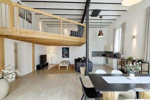 2 bedrooms, 3 beds