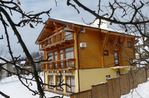 Indgang, Chalet Mont Blanc in Yaremche