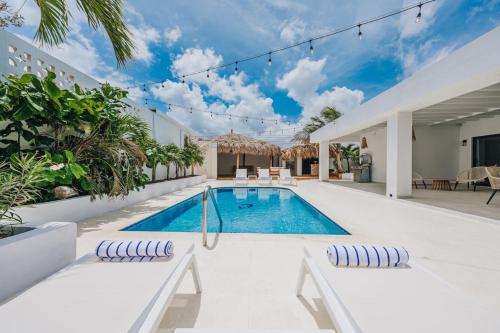 สระว่ายน้ำ, NEW 6 Bed 6 Bath Pool - Bocobay Mangel Beach House in ซาบานา บาโซรา