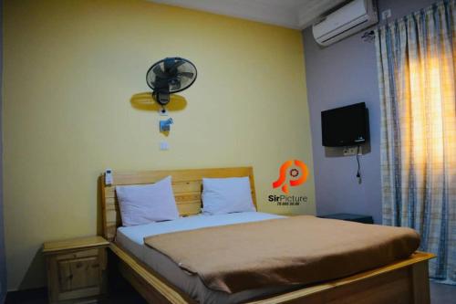 Hotel Carrefour des stars annexe in Ниага