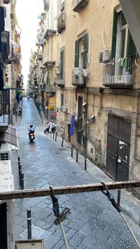 WELL COME - Quartieri Spagnoli