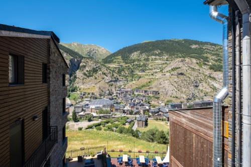 Placer, naturaleza y terraza en Canillo Serrera 3 HUT-8207 in Prats