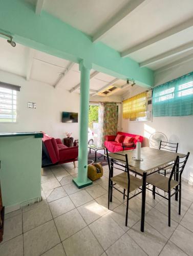 Facilities, Maison confortable a Baie-Mahault avec climatisation in Baie-Mahault