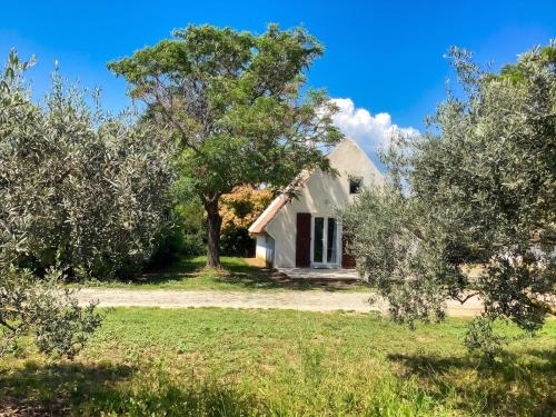 Maison conviviale avec jardin à Saint-Nazaire-de-Pézan