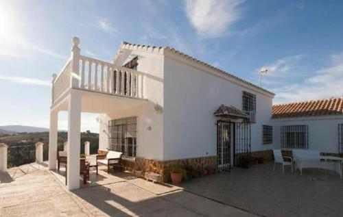 Elegant Villa in Algar with Private Pool - Seville Elegant Villa in Algar with Private Pool - Seville