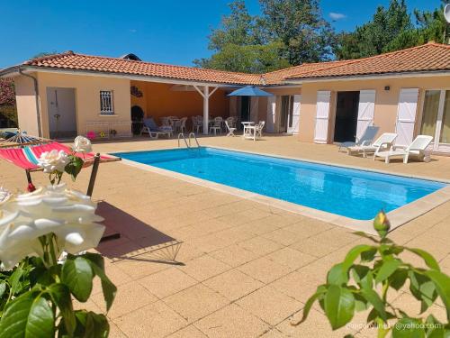 Villa lumineuse à Andernos-les-Bains avec piscine privée