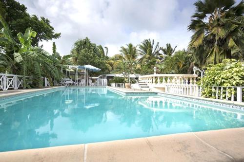 Bungalow accueillant avec jacuzzi à Grand-Bourg - Location saisonnière - Grand-Bourg