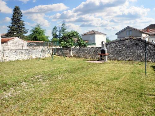 A szálláshely kívülről, Maison chaleureuse à Lalbenque avec jardin clôturé (Maison chaleureuse a Lalbenque avec jardin cloture) in Lalbenque