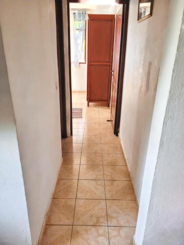 ระเบียง/ชานเรือน, Appartement charmant à Baie Mahault - 70 m², vue montagne (Appartement charmant a Baie Mahault - 70 m², vue montagne) in แบ มาโอล