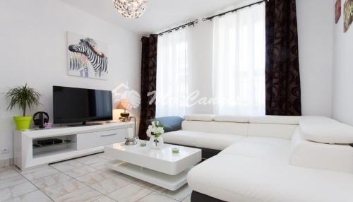 Appartement charmant près de Cannes avec balcon