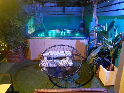 spa, Charmante Maison à Sainte-Rose avec Jacuzzi et Piscine (Charmante Maison a Sainte-Rose avec Jacuzzi et Piscine) in Sainte Rose