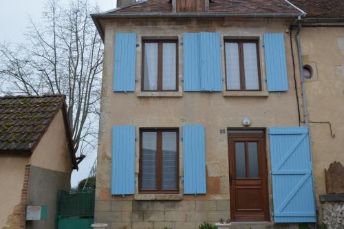 Maison accueillante à Saint-Amand-en-Puisaye avec jardin gîte à louer Les Buttots