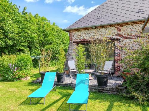 Балкон/тераса, Charmante Maison à Fort-Moville avec Terrasse Privée (Charmante Maison a Fort-Moville avec Terrasse Privee) in Fort-Moville