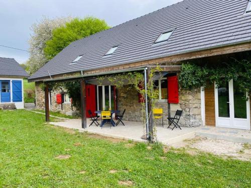 Appartement charmant Orgnac-sur-Vézère avec jardin et parking