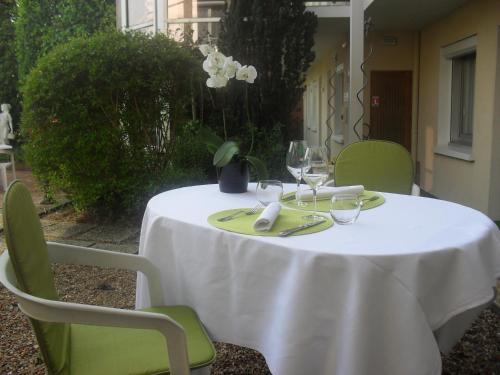 Contact Hotel de France Contres-Beauval-Cheverny - 레스토랑