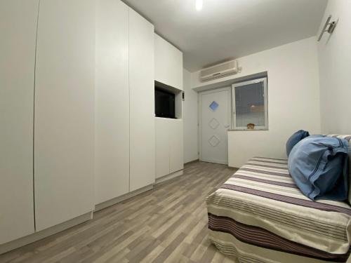 Modern apartment in Vodice with sea view - 48 m². - image 3