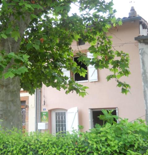 Maison charmante à Aignes avec jardin et barbecue gîte à louer Aignes