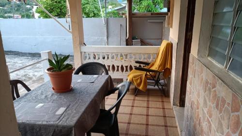Dārzs, Maison charmante au Robert avec jardin et tennis à proximité (Maison charmante au Robert avec jardin et tennis a proximite) in Le Robert