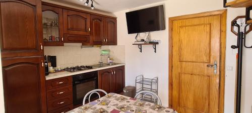 virtuve, Cozy apartment in Pizzoferrato 55 m² with mountain view in Pizzoferrato