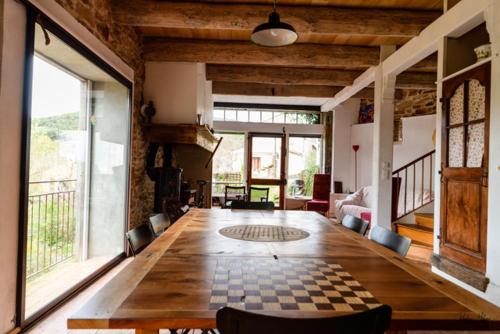 Maison charmante à Faugères avec vue sur la montagne gîte à louer Bois des Arenasses