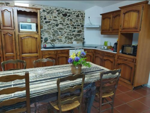 virtuve, Maison chaleureuse à Bagnac-sur-Célé 70 m² avec jardin accueillant (Maison chaleureuse a Bagnac-sur-Cele 70 m² avec jardin accueillant) in Bagnac-sur-Célé