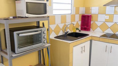 keittiö, Appartement charmant à Sainte-Marie, 55 m², piscine (Appartement charmant a Sainte-Marie, 55 m², piscine) in Sainte-Marie