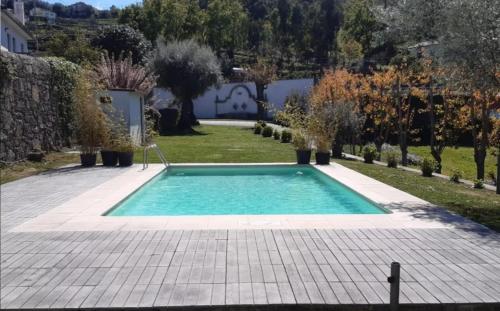 Beautiful Villa In Povoa De Lanhoso With Pool And Garden - Braga