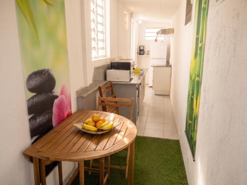 บริการและสิ่งอำนวยความสะดวก, Appartement charmant à Sainte-Rose de 40 m² avec piscine (Appartement charmant a Sainte-Rose de 40 m² avec piscine) in ซานต์ โรเซ