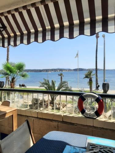 Studio charmant avec vue sur la mer à Bandol - 28 m² - Terrasse - Location saisonnière - Bandol