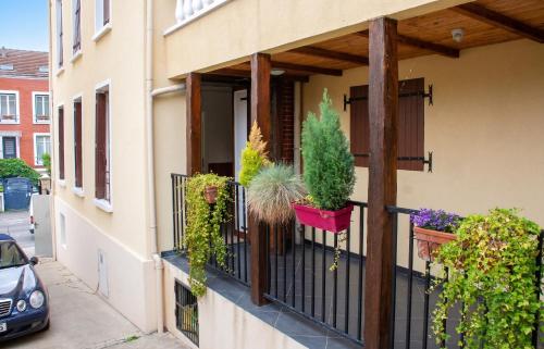 Зовнішній вигляд готелю, Appartement confortable à Rosny-sous-Bois, 38m² + Vue sur la ville (Appartement confortable a Rosny-sous-Bois, 38m² + Vue sur la ville) in Росні-су-Буа