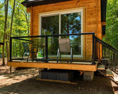 1-bedroom Unique Eco Log Cabins in Parry Sound #102