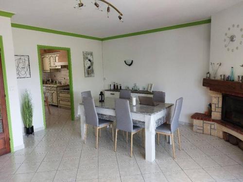 Iekārtas, Spacious Villa in Saint-Nazaire in Saint-Nazaire (Languedoc-Roussillon)