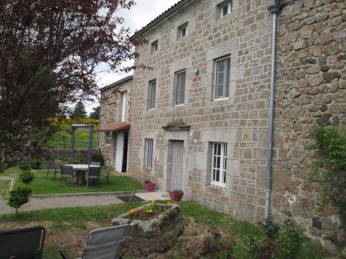 Maison Charmante A Cubelles Avec Vue Sur La Montagne - Saugues
