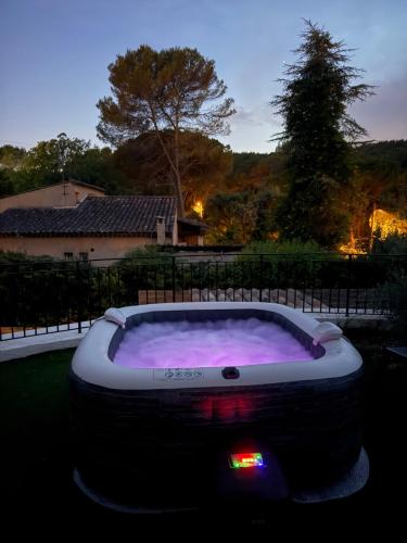 Premium Apartment with Private Jacuzzi