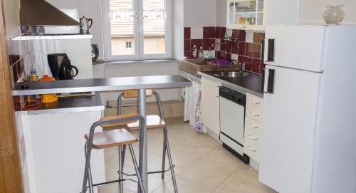 virtuve, Maison charmante à Ranrupt avec jardin et terrasse (Maison charmante a Ranrupt avec jardin et terrasse) in Grandrupt