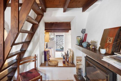 Maison Larzac Cevennes Grand Gite in Le Cros