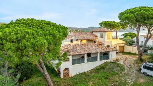 Maison élégante à Sainte-Maxime avec vue sur la mer