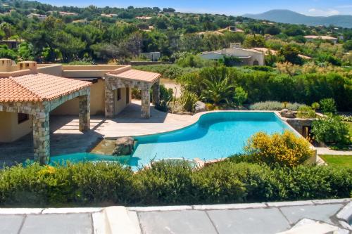 Villa Panoramique Avec Vue Mer Et Montagne A Corbara - Corsica