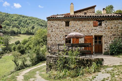 Maison charmante à Saint-Basile avec jardin et cheminée gîte à louer Montchal